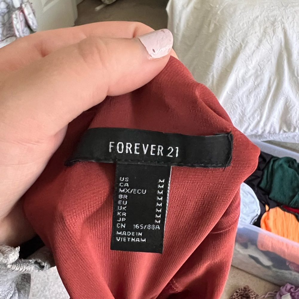 FOREVER 21 DRESS - Picture 3 of 3